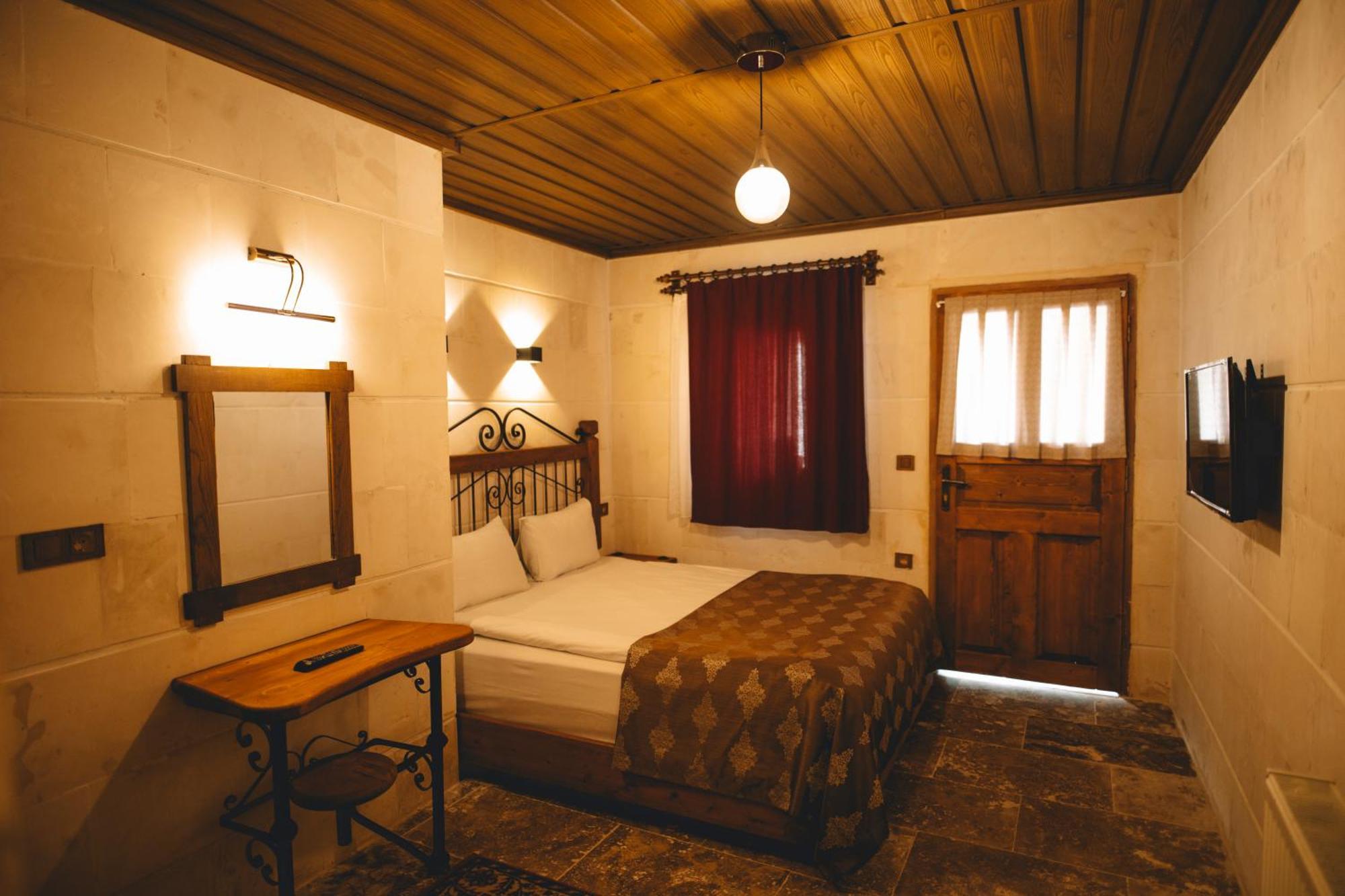 Cavusin Cave House-Cappadocia Bed and Breakfast Göreme Eksteriør billede