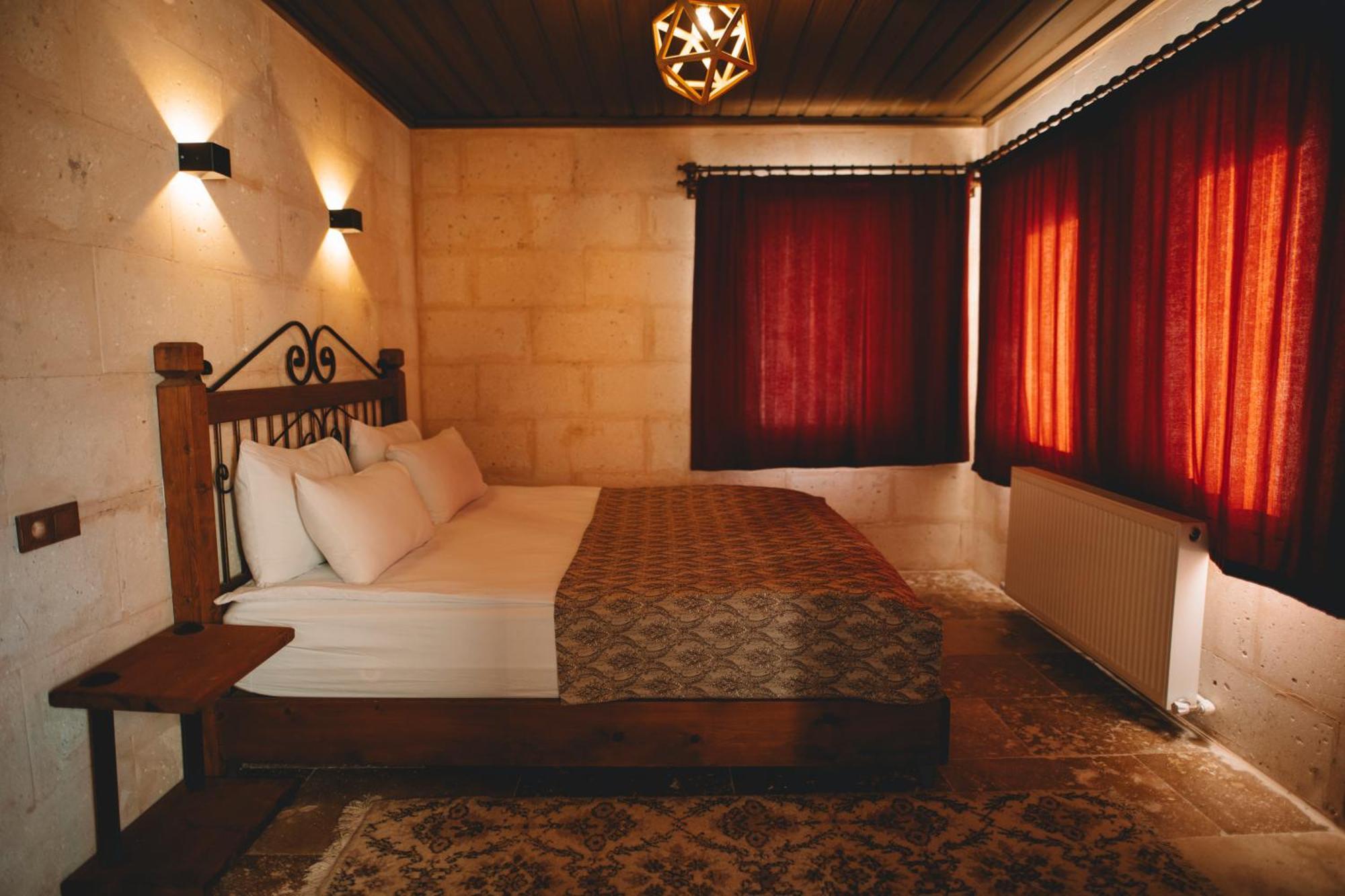 Cavusin Cave House-Cappadocia Bed and Breakfast Göreme Eksteriør billede