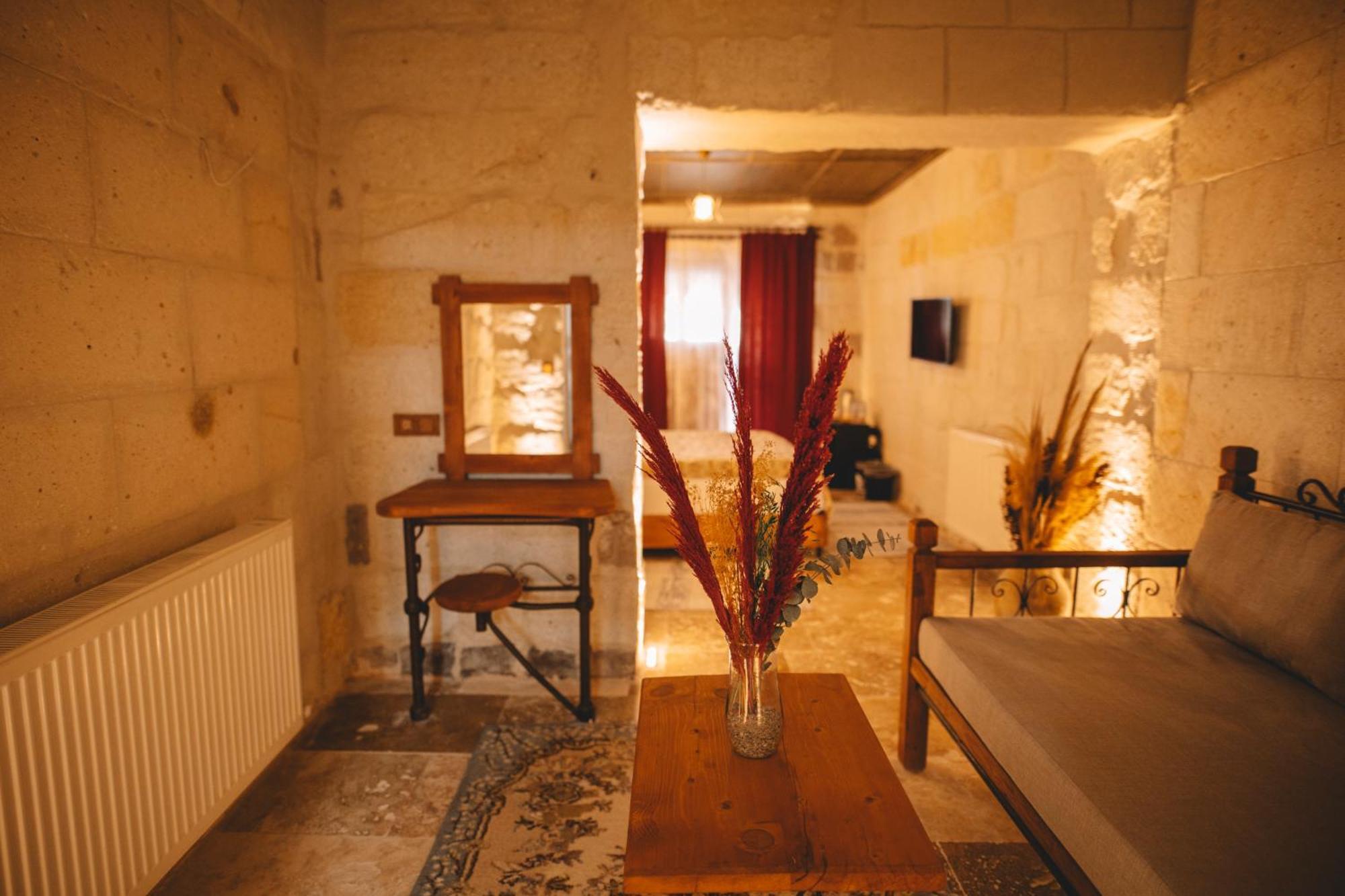 Cavusin Cave House-Cappadocia Bed and Breakfast Göreme Eksteriør billede